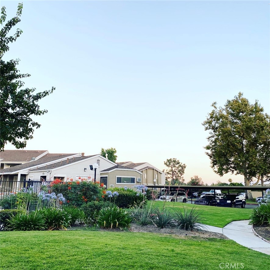 1309 W Mission Boulevard 136