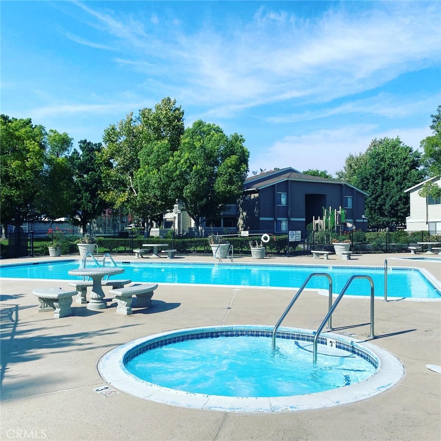 1309 W Mission Boulevard 136