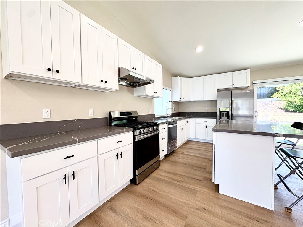 1811 Nausika Avenue