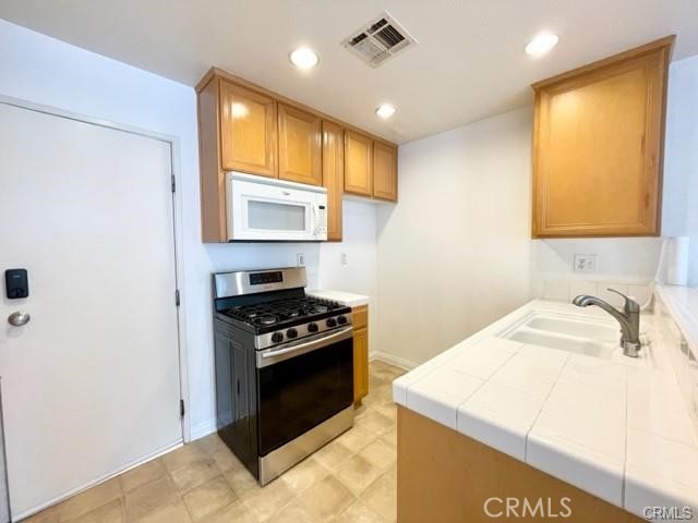 15447 Pomona Rincon Road 528