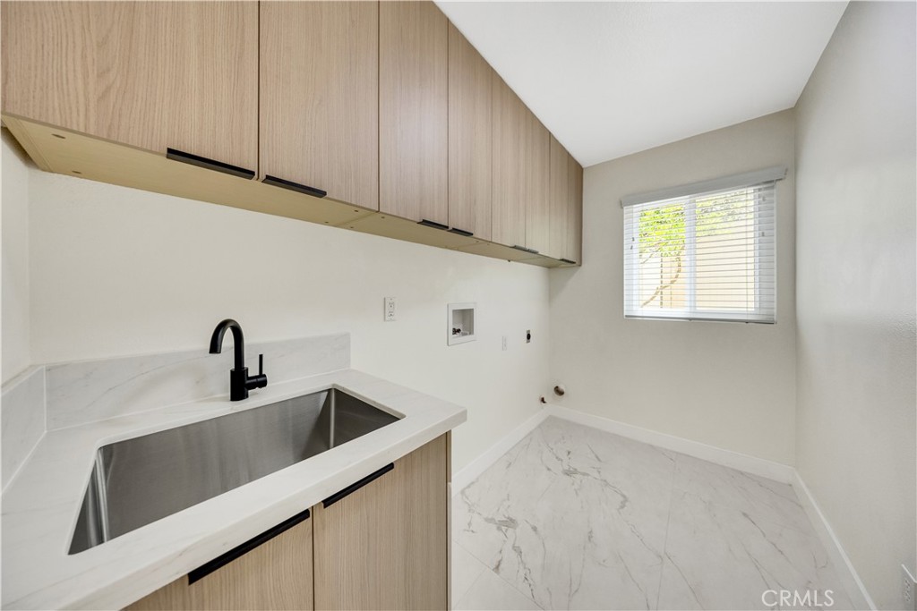 2943 Westbourne Place