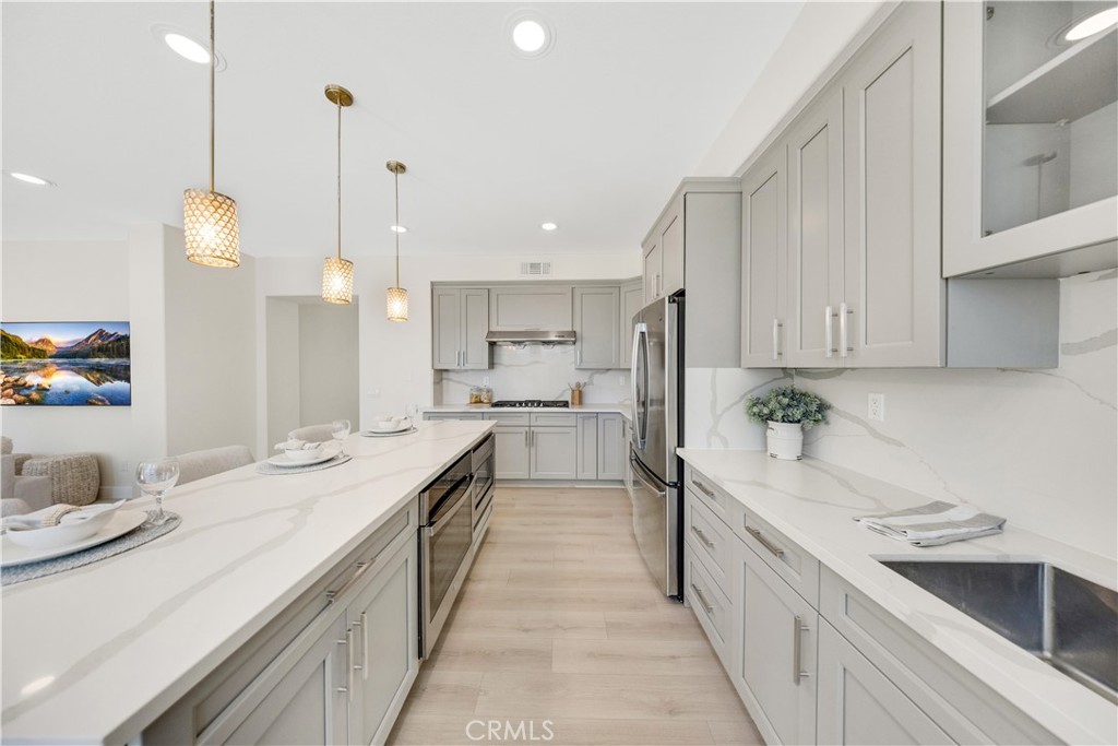 2943 Westbourne Place