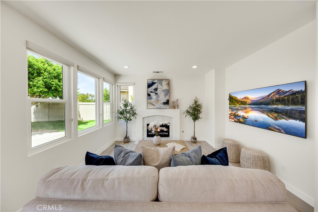 2943 Westbourne Place