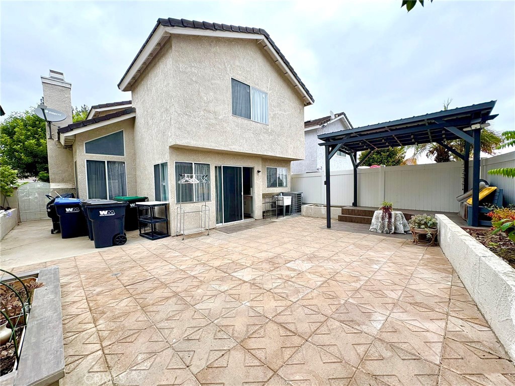 2747 Fairlane Place