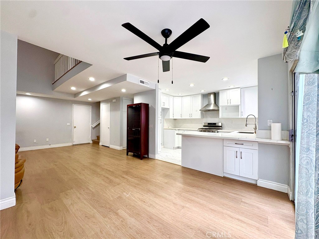 2747 Fairlane Place