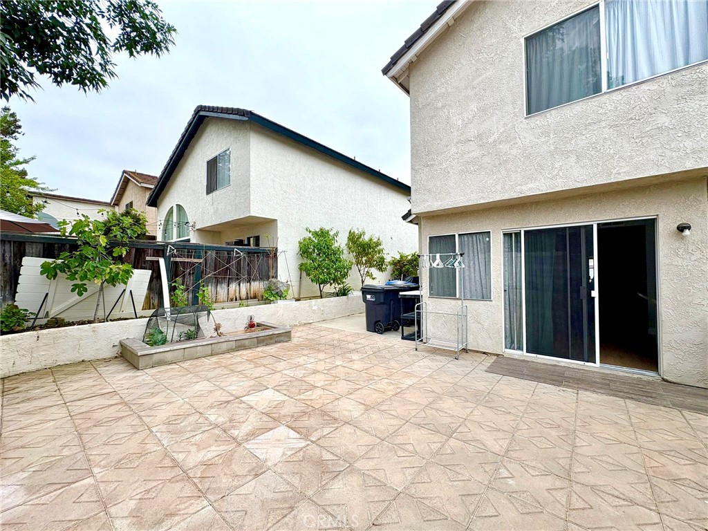 2747 Fairlane Place