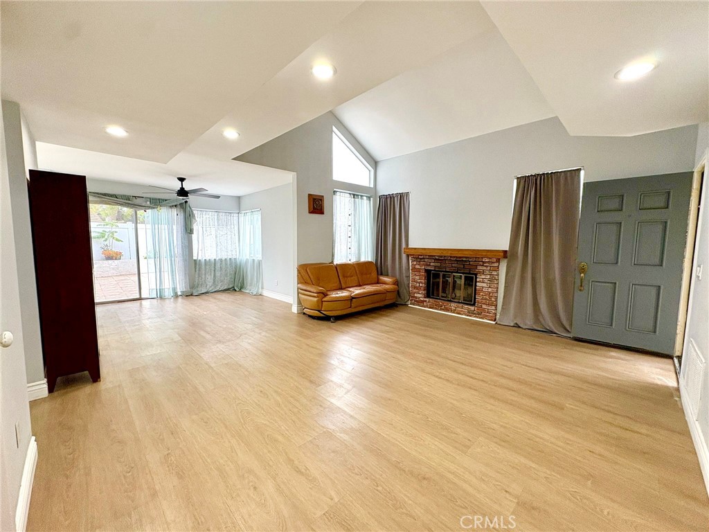 2747 Fairlane Place