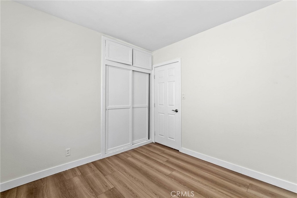 15834 S Visalia Avenue