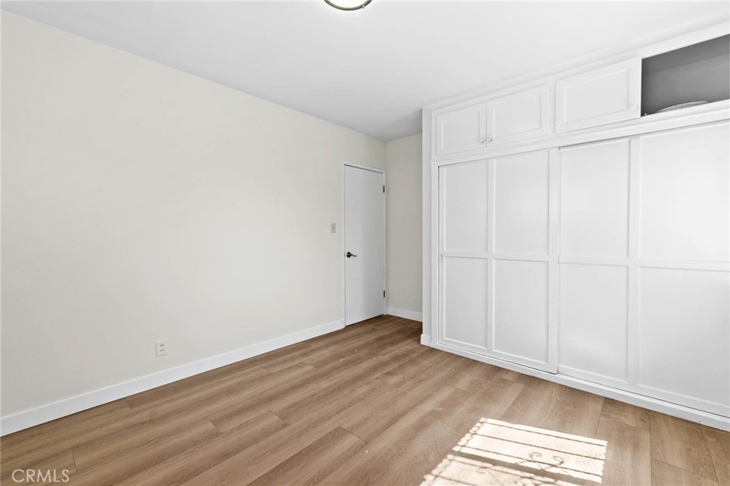 15834 S Visalia Avenue