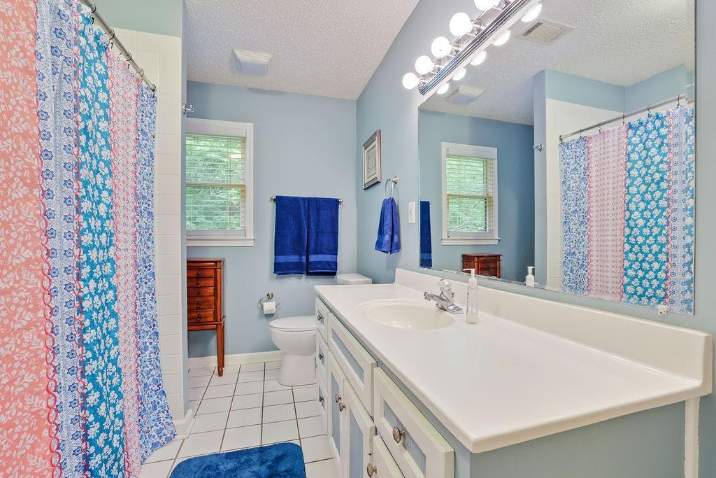 243 Boogers Hill Road