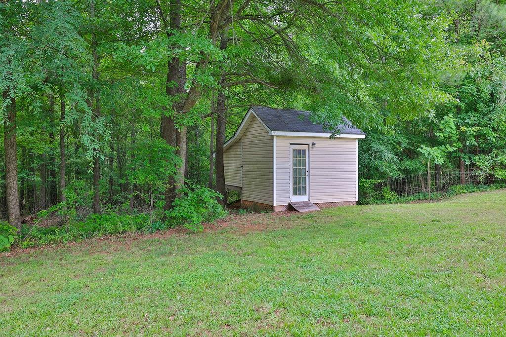 243 Boogers Hill Road