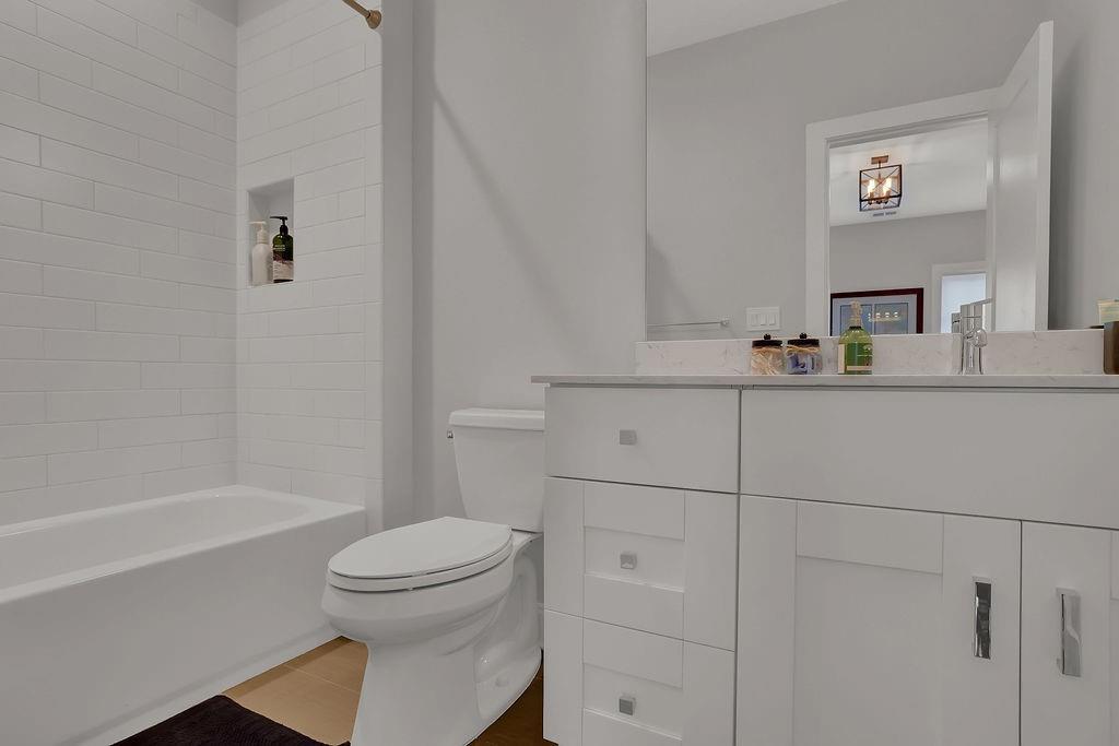 1126 Blackshear Drive