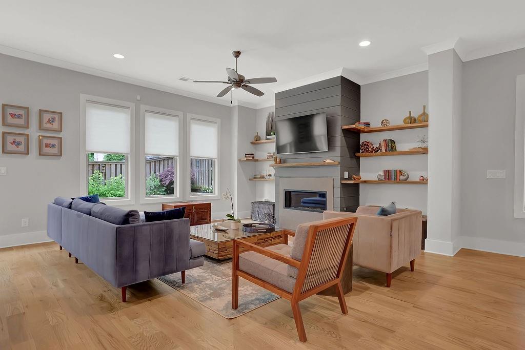 1126 Blackshear Drive