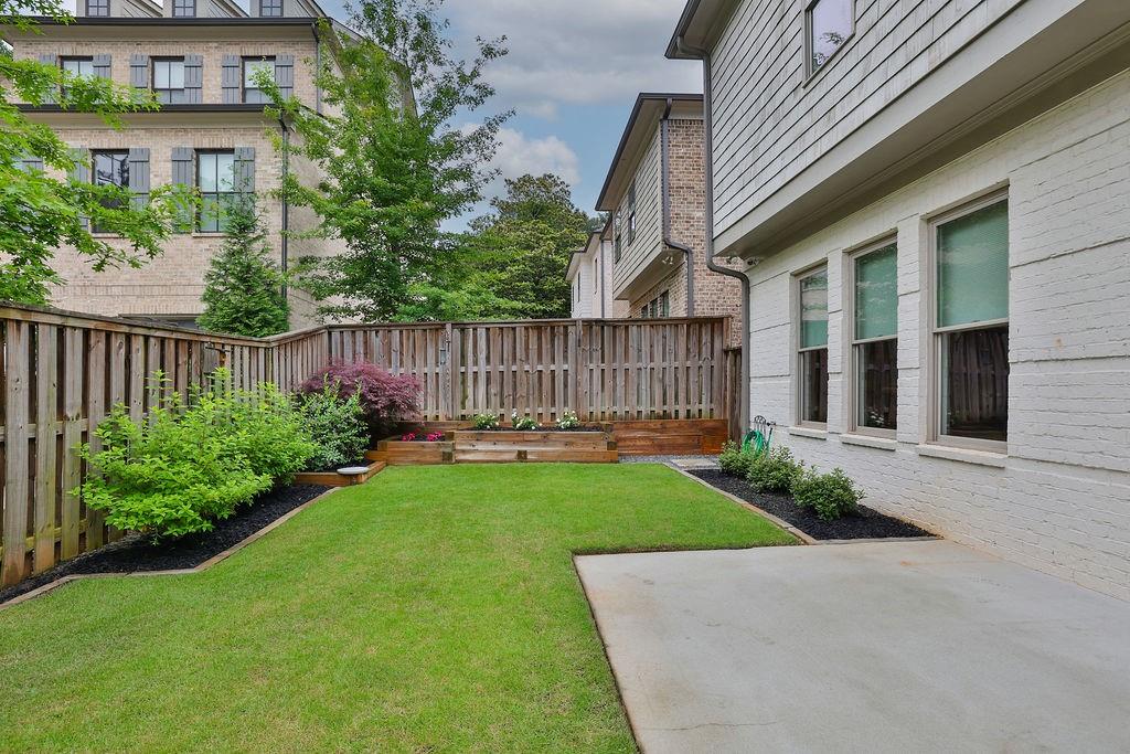 1126 Blackshear Drive