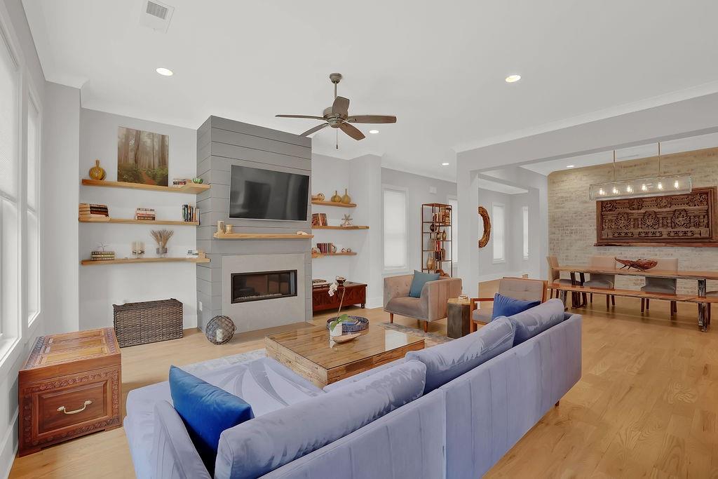 1126 Blackshear Drive