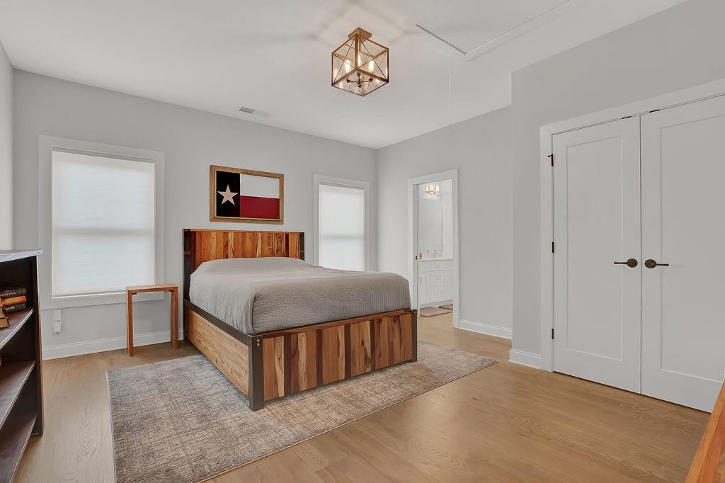 1126 Blackshear Drive