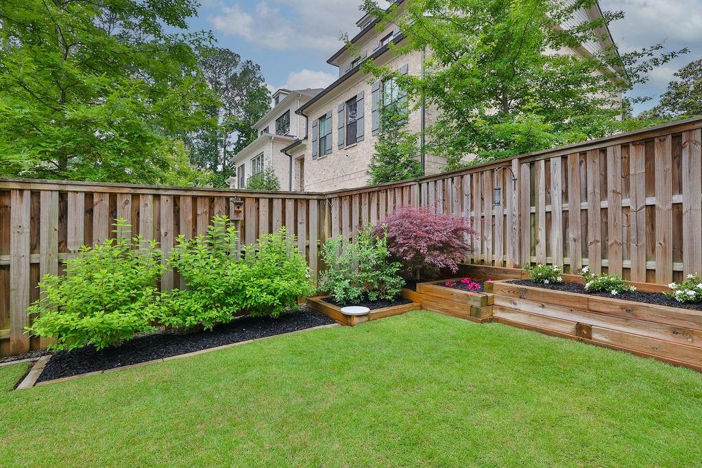 1126 Blackshear Drive