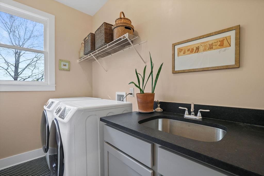 971 Dunning Street SE