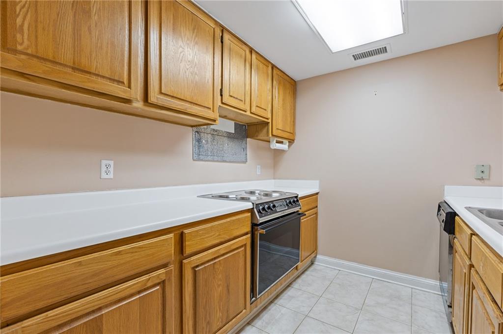 3481 Lakeside Drive NE Unit 1905