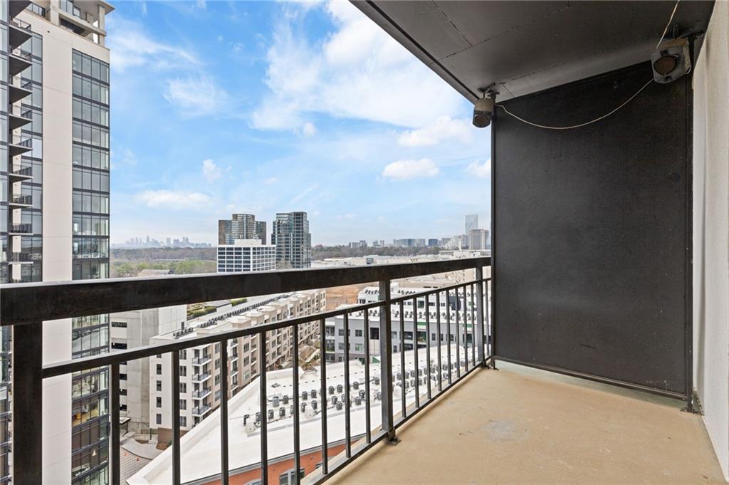 3481 Lakeside Drive NE Unit 1905