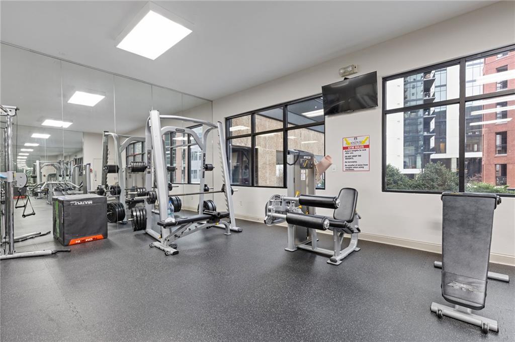 3481 Lakeside Drive NE Unit 1905