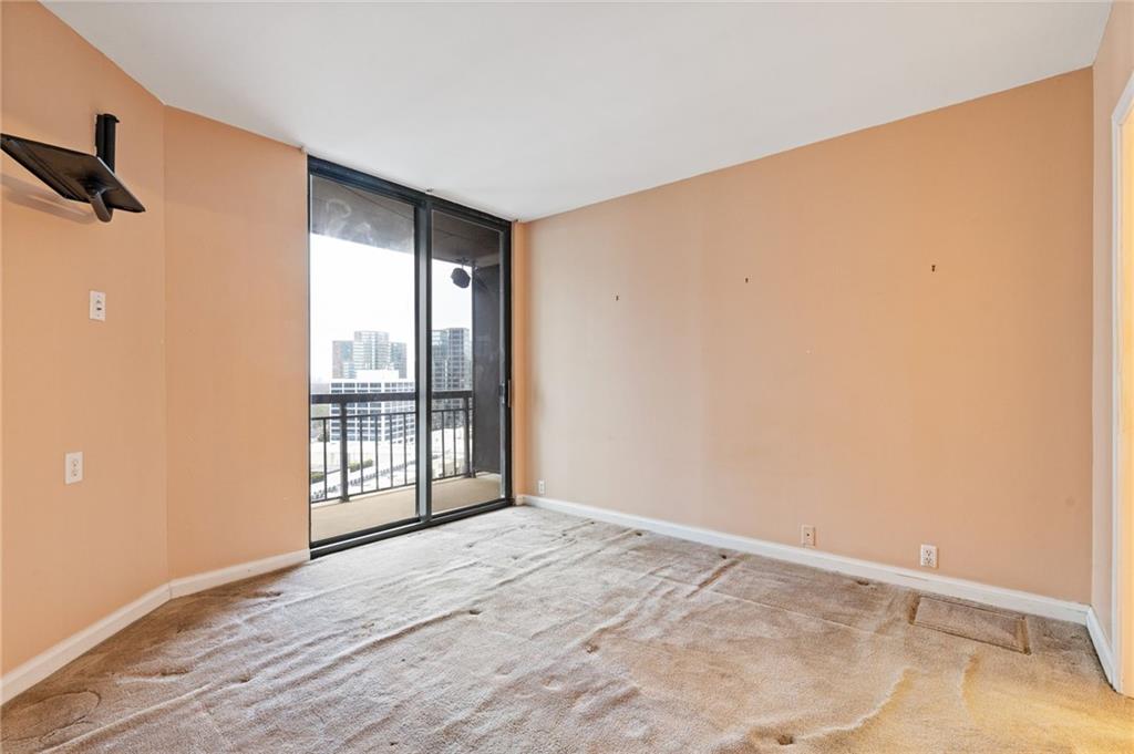 3481 Lakeside Drive NE Unit 1905