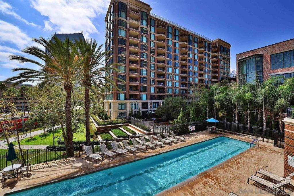 500 W Harbor Dr 1502