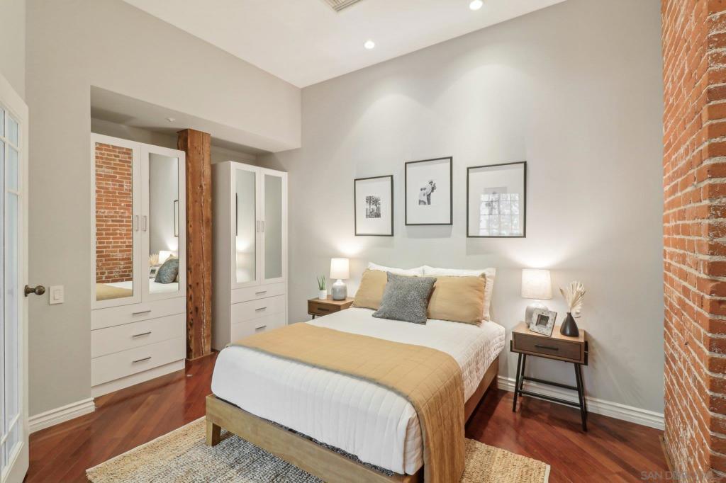 500 W Harbor Dr 1502