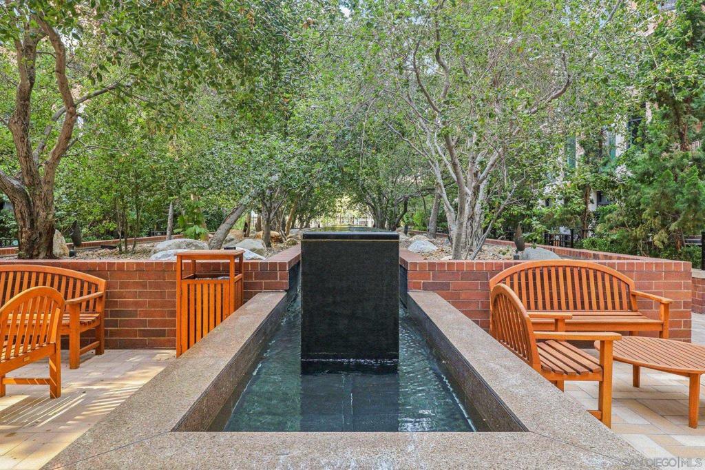 500 W Harbor Dr 1502