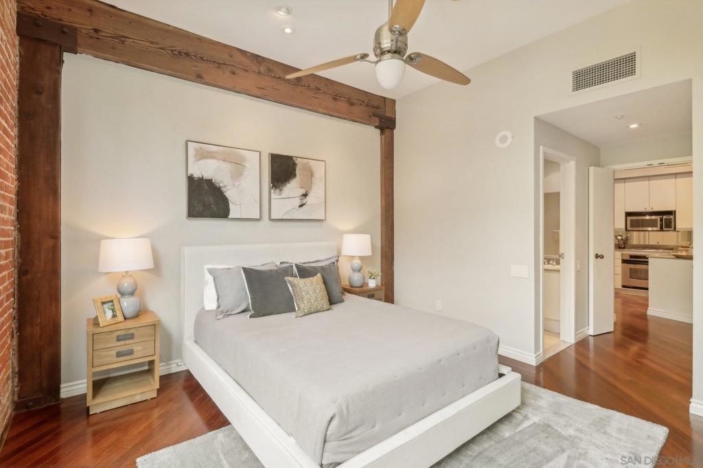 500 W Harbor Dr 1502