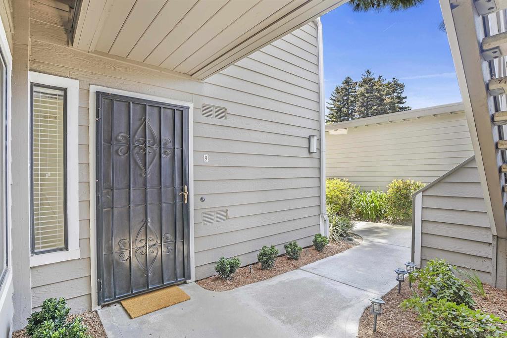 1059 Shadowridge Dr 9