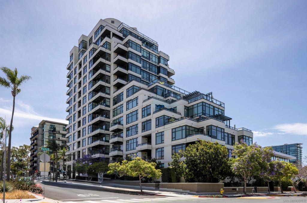 475 Redwood St 302