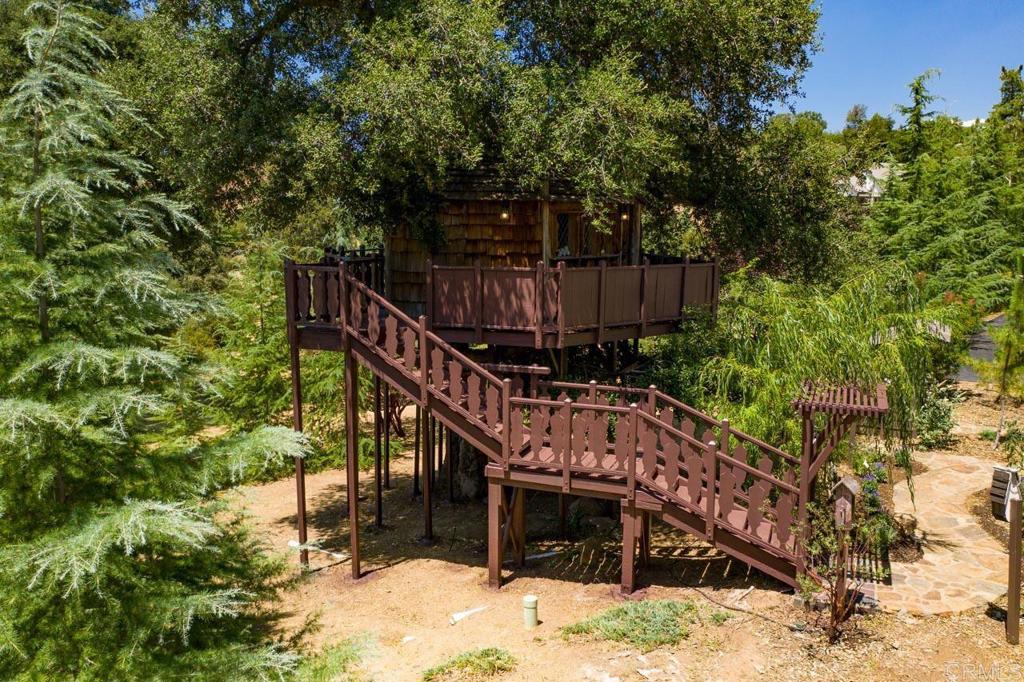 920 Toyon Mountain Lane