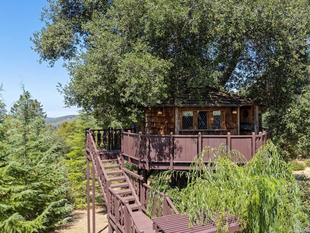 920 Toyon Mountain Lane