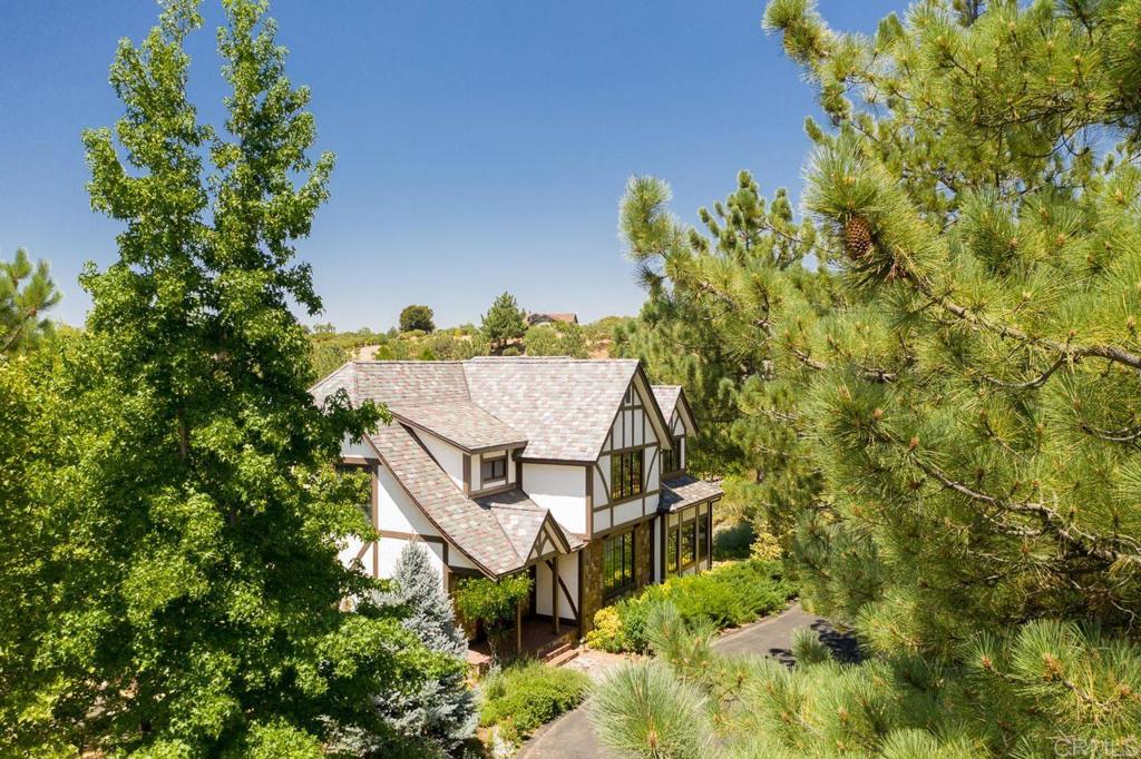 920 Toyon Mountain Lane