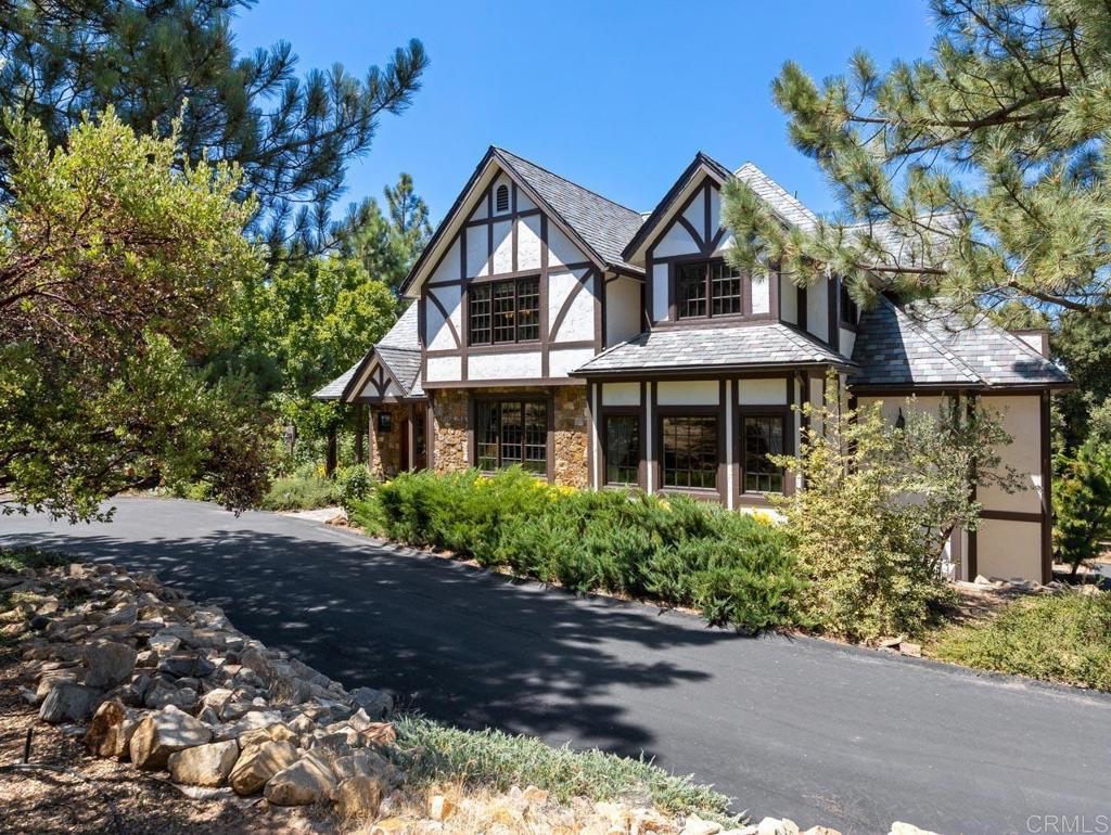 920 Toyon Mountain Lane