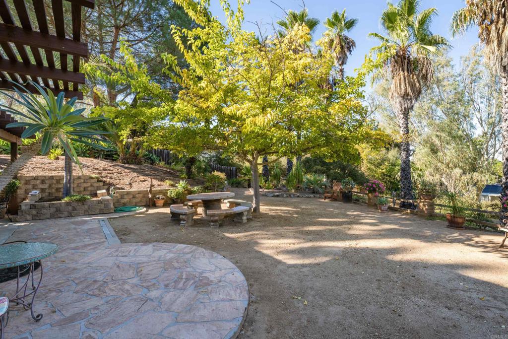 16457 SOMBRA DEL MONTE