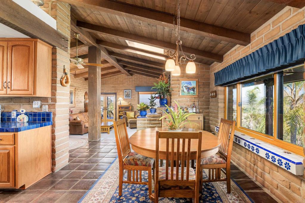 16457 SOMBRA DEL MONTE