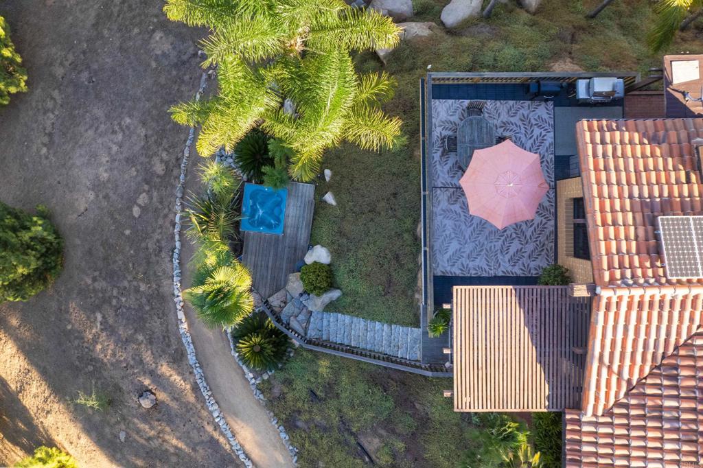 16457 SOMBRA DEL MONTE