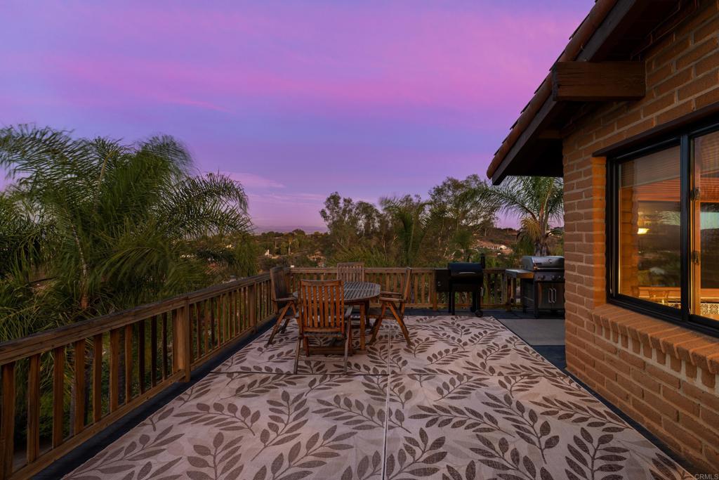 16457 SOMBRA DEL MONTE