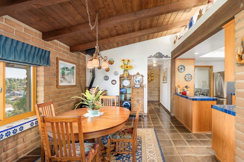 16457 SOMBRA DEL MONTE