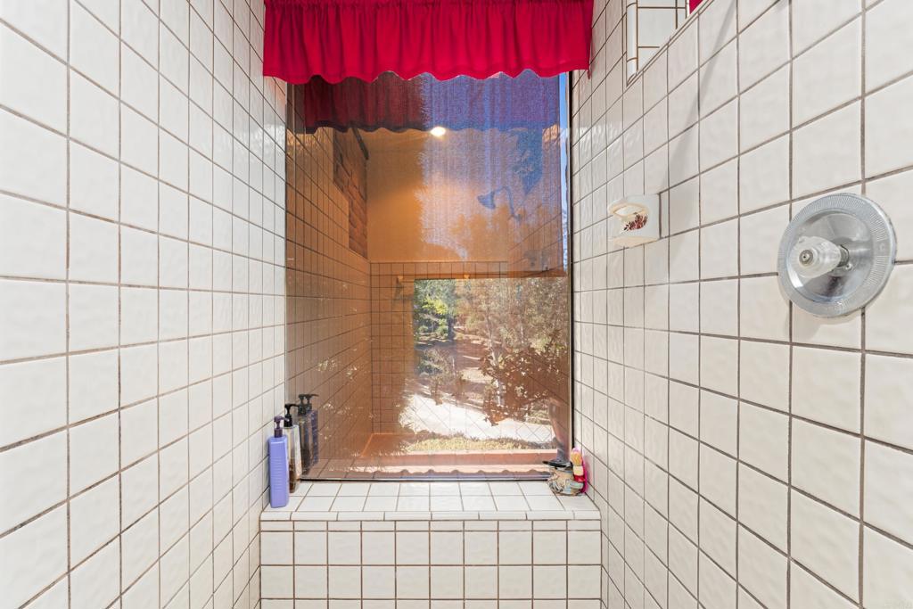 16457 SOMBRA DEL MONTE