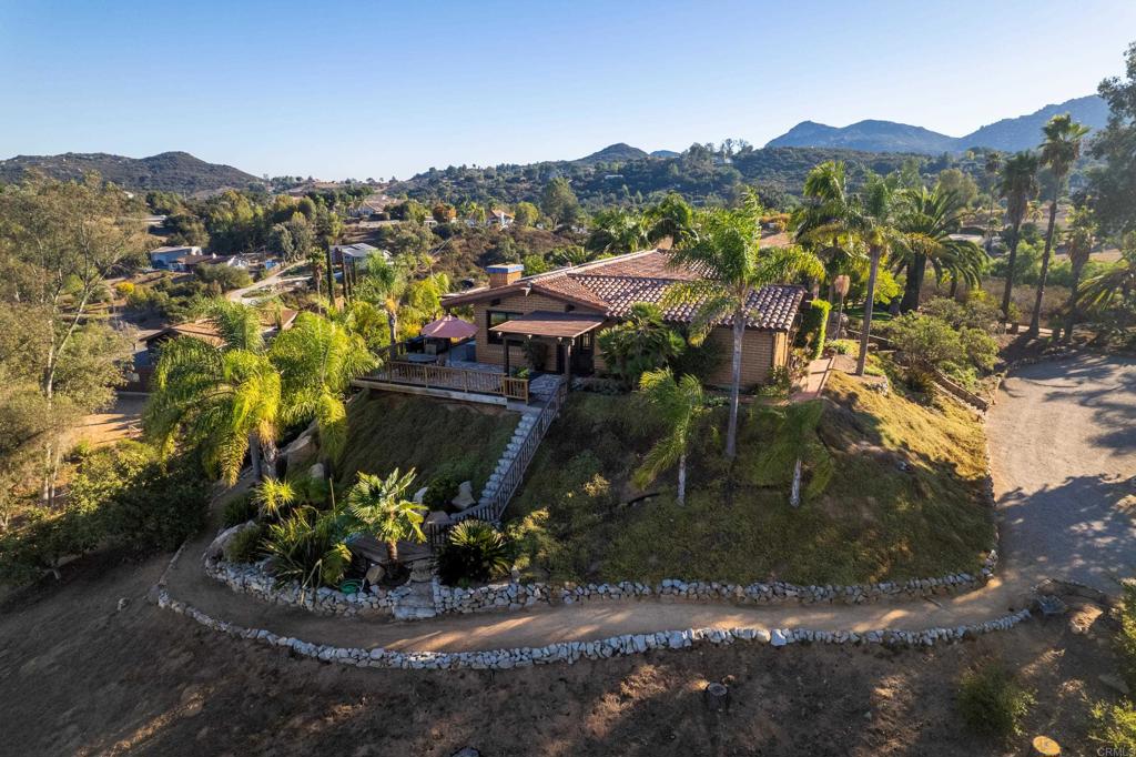 16457 SOMBRA DEL MONTE