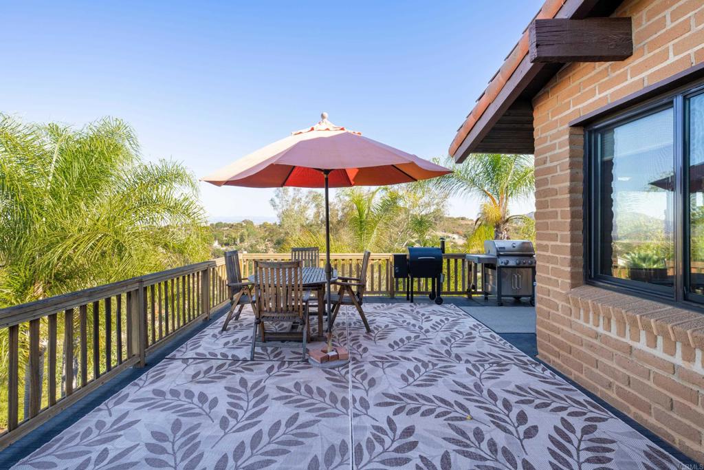 16457 SOMBRA DEL MONTE