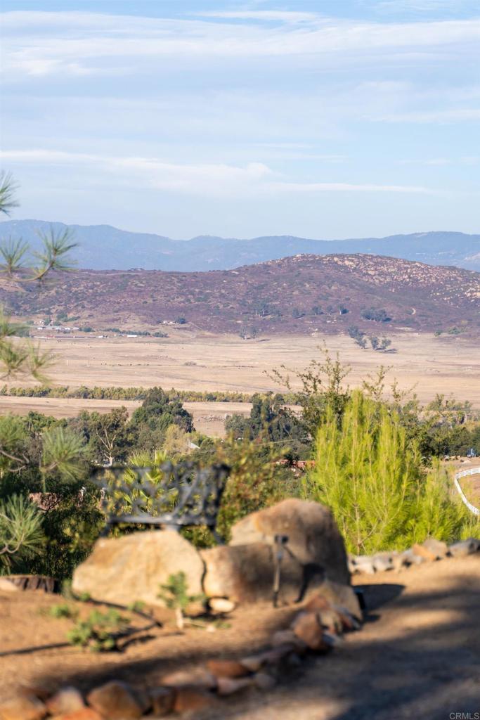 16457 SOMBRA DEL MONTE