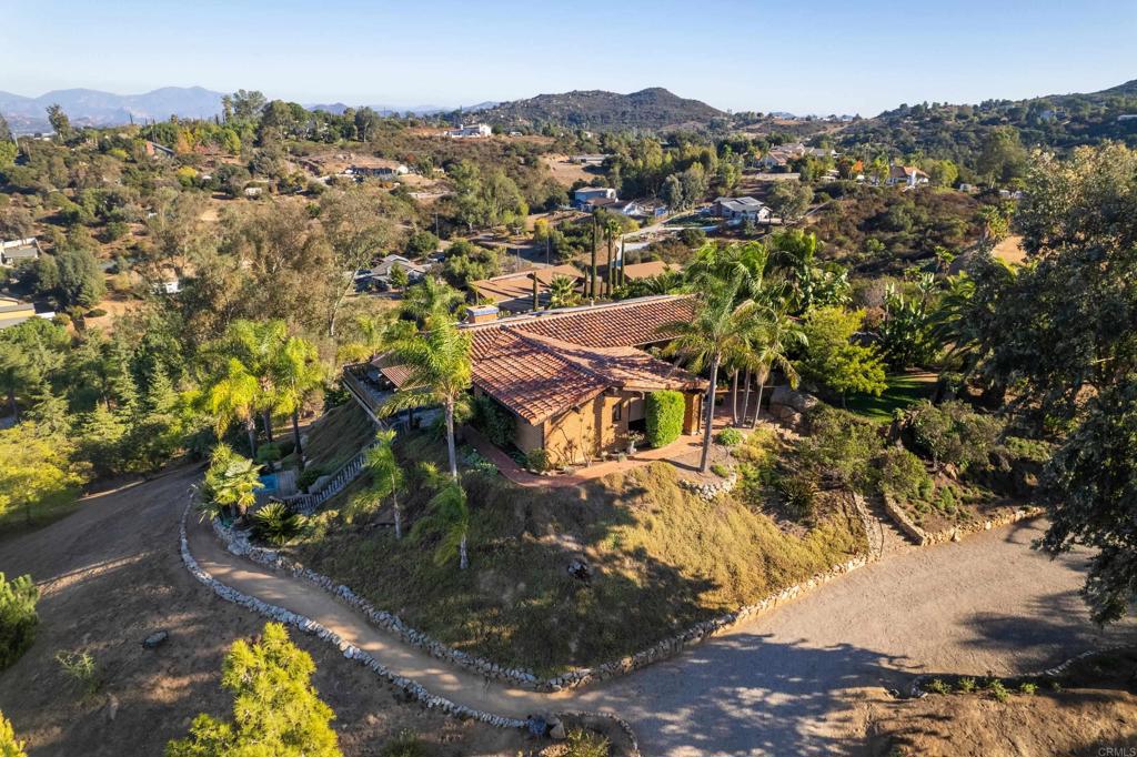 16457 SOMBRA DEL MONTE