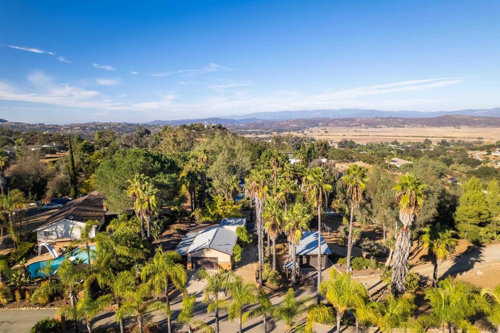 16457 SOMBRA DEL MONTE