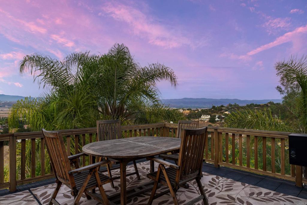 16457 SOMBRA DEL MONTE