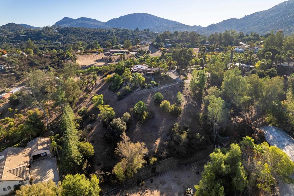 16457 SOMBRA DEL MONTE