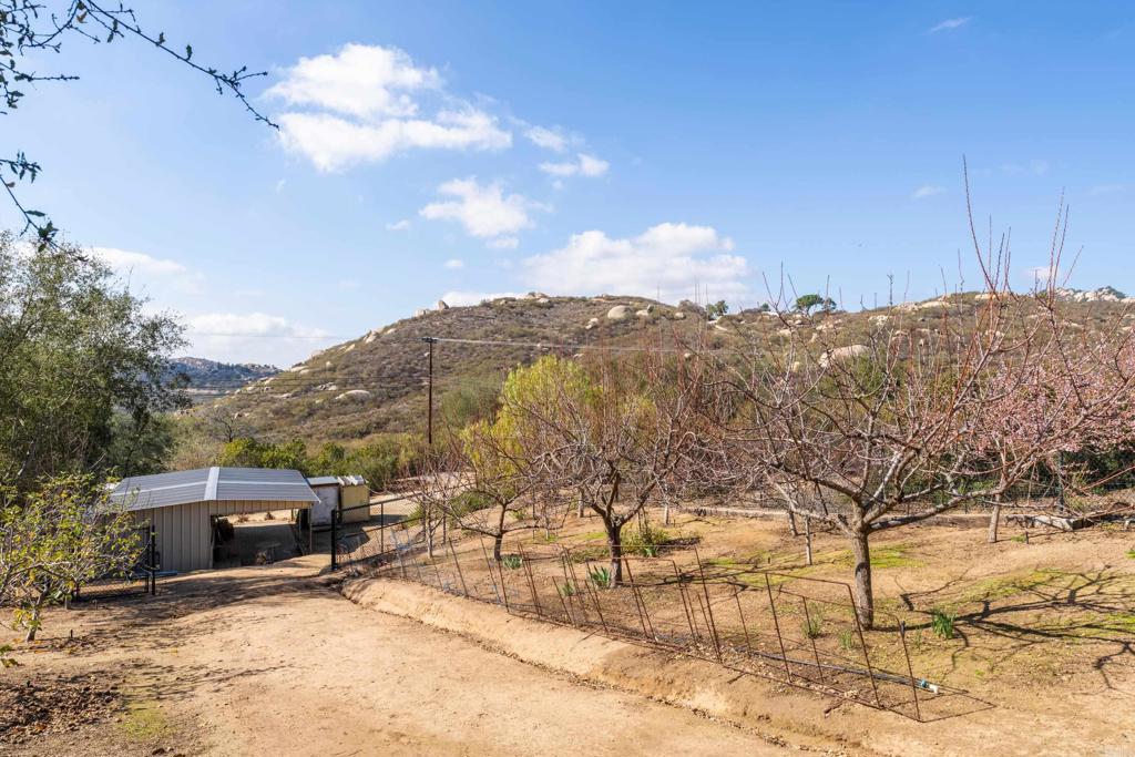 16526 GREEN VALLEY TRUCK TRAIL